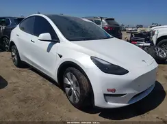 7SAYGDEE4RA231301 2024 TESLA MODEL Y