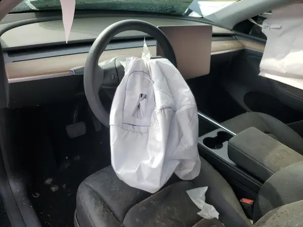 7SAYGDEE4RA233114 2024 TESLA MODEL Y - Image 8