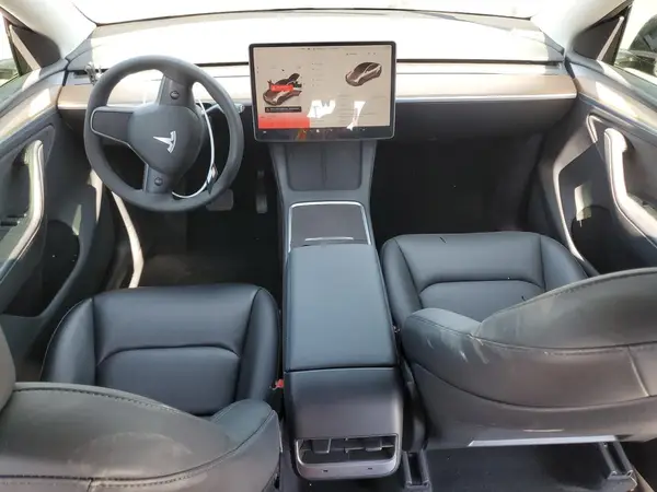 7SAYGDEE4RA233968 2024 TESLA MODEL Y - Image 8