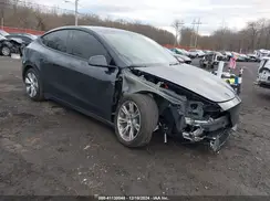 7SAYGDEE4RA235364 2024 TESLA MODEL Y
