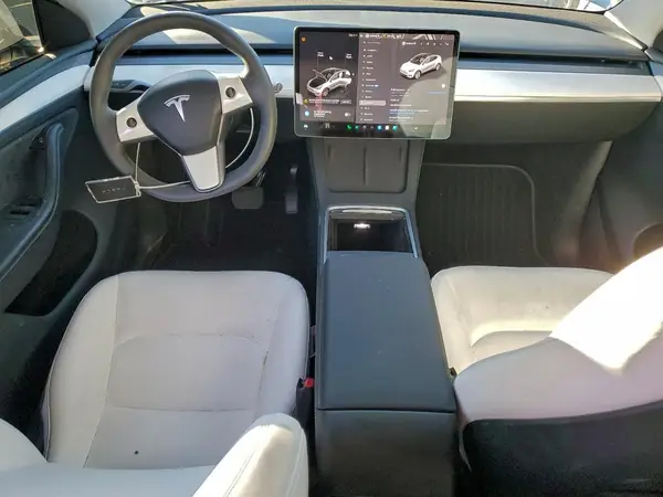 7SAYGDEE4RA235817 2024 TESLA MODEL Y - Image 8
