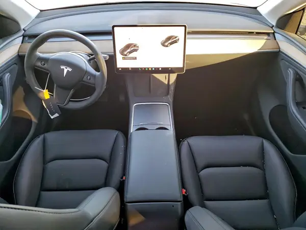 7SAYGDEE4RA236384 2024 TESLA MODEL Y - Image 8
