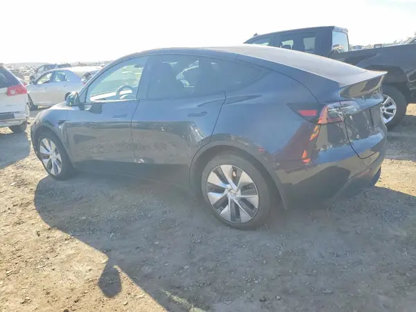7SAYGDEE4RA239401 2024 TESLA MODEL Y - Image 2
