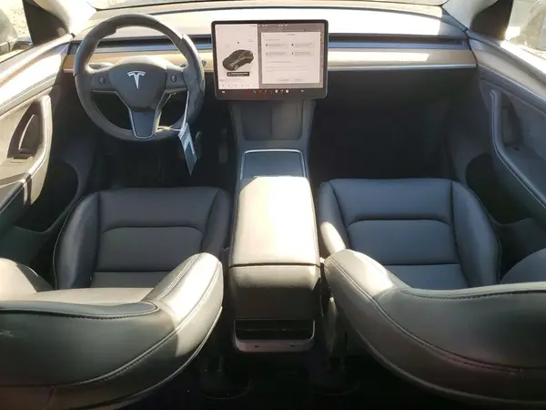 7SAYGDEE4RA239401 2024 TESLA MODEL Y - Image 8