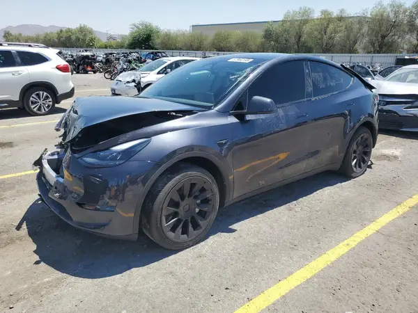 7SAYGDEE4RA239589 2024 TESLA MODEL Y - Image 1