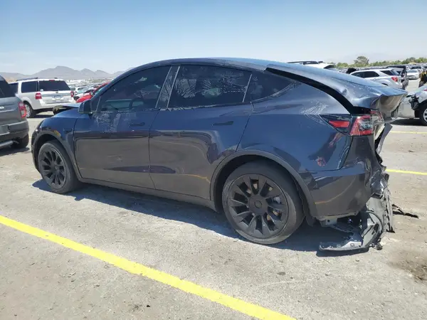 7SAYGDEE4RA239589 2024 TESLA MODEL Y - Image 2