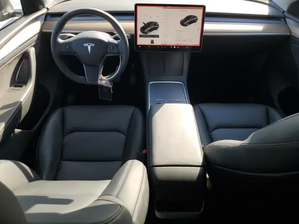7SAYGDEE4RA241813 2024 TESLA MODEL Y - Image 8