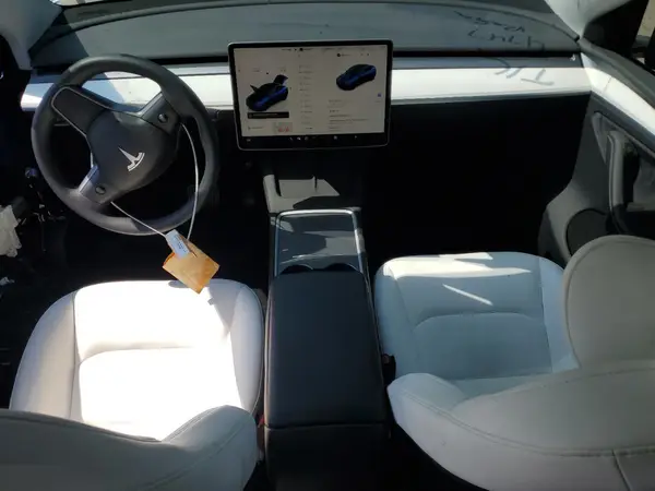 7SAYGDEE4RA242637 2024 TESLA MODEL Y - Image 8