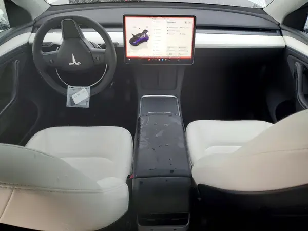 7SAYGDEE4RA250334 2024 TESLA MODEL Y - Image 8