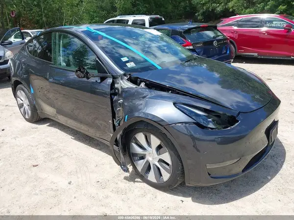 7SAYGDEE4RA254318 2024 TESLA MODEL Y - Image 1