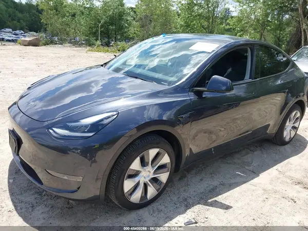 7SAYGDEE4RA254318 2024 TESLA MODEL Y - Image 2