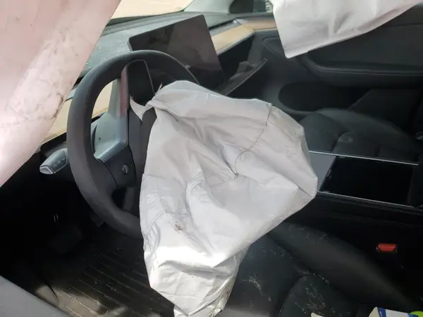 7SAYGDEE4RA261737 2024 TESLA MODEL Y - Image 8