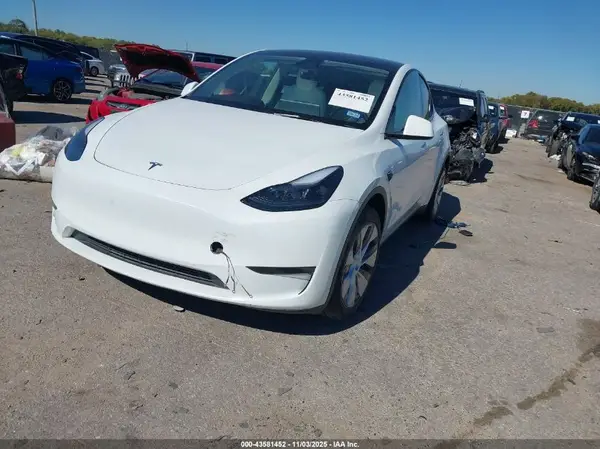 7SAYGDEE4RA267781 2024 TESLA MODEL Y - Image 2