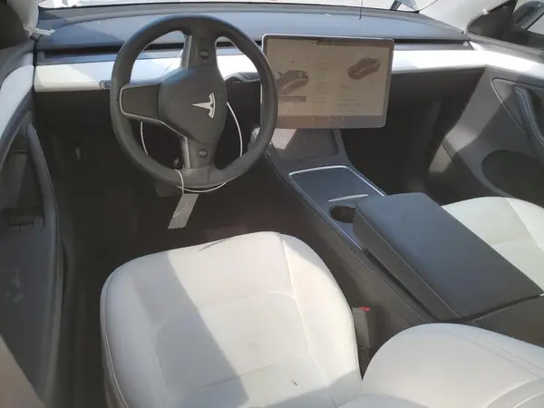 7SAYGDEE4RA268543 2024 TESLA MODEL Y - Image 8
