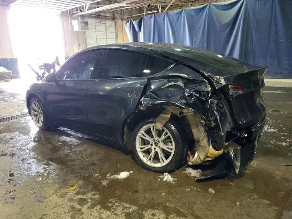 7SAYGDEE4RA270289 2024 TESLA MODEL Y - Image 2