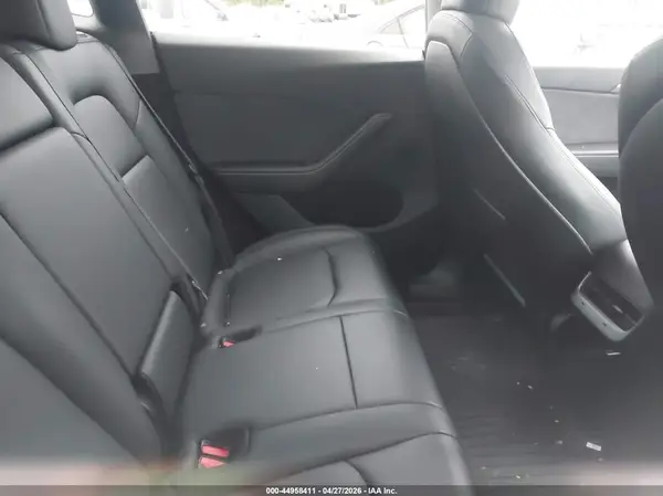 7SAYGDEE4RA271068 2024 TESLA MODEL Y - Image 8