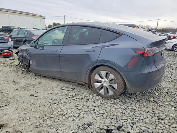 7SAYGDEE4RA274455 2024 TESLA MODEL Y - Image 2