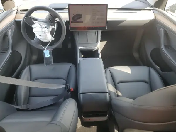 7SAYGDEE4RA283205 2024 TESLA MODEL Y - Image 8