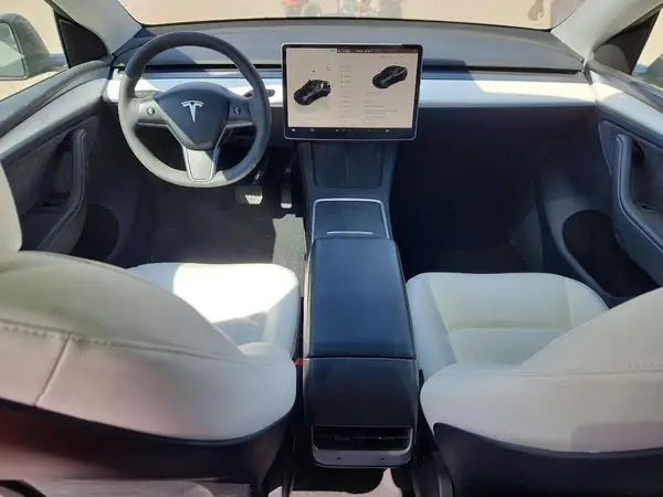 7SAYGDEE4RA304859 2024 TESLA MODEL Y - Image 8