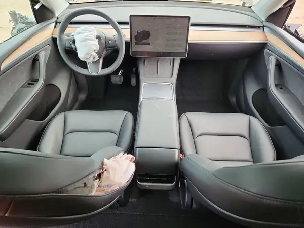 7SAYGDEE4RA305509 2024 TESLA MODEL Y - Image 8