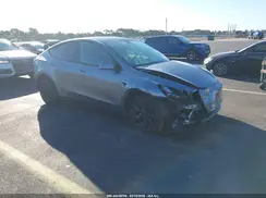 7SAYGDEE4RA306224 2024 TESLA MODEL Y
