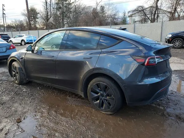 7SAYGDEE4RA308281 2024 TESLA MODEL Y - Image 2