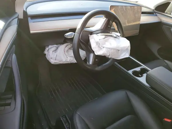 7SAYGDEE4RA308281 2024 TESLA MODEL Y - Image 8