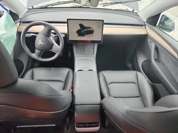 7SAYGDEE4RA316512 2024 TESLA MODEL Y - Image 8