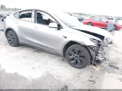 7SAYGDEE4RA319829 2024 TESLA MODEL Y