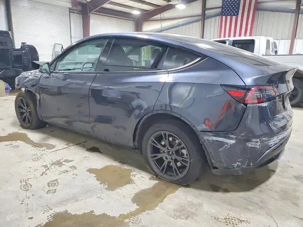 7SAYGDEE4RA322066 2024 TESLA MODEL Y - Image 2