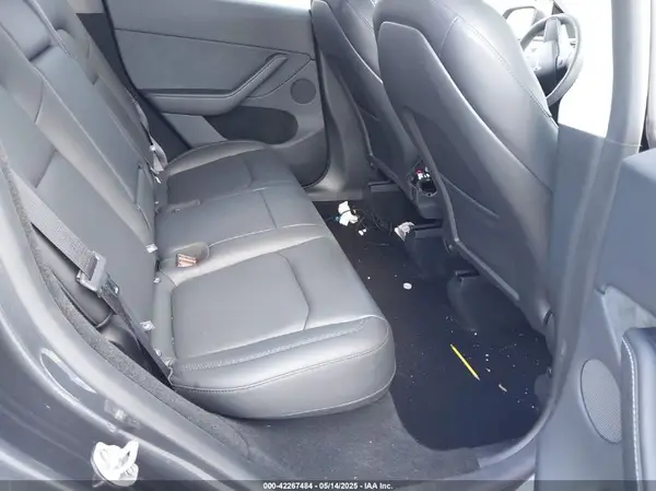 7SAYGDEE4RA322410 2024 TESLA MODEL Y - Image 8