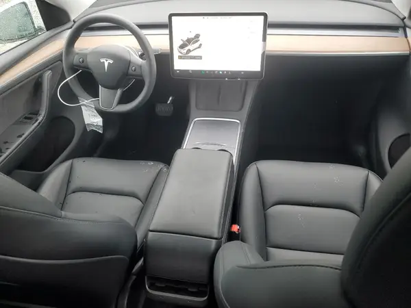 7SAYGDEE4RA327350 2024 TESLA MODEL Y - Image 8