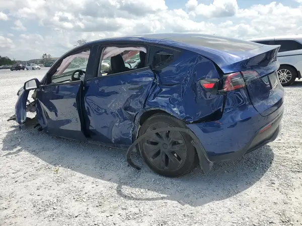7SAYGDEE4RA334993 2024 TESLA MODEL Y - Image 2