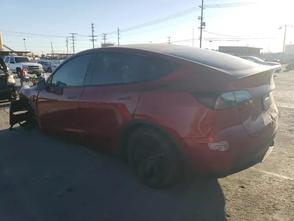 7SAYGDEE4RF003172 2024 TESLA MODEL Y - Image 2