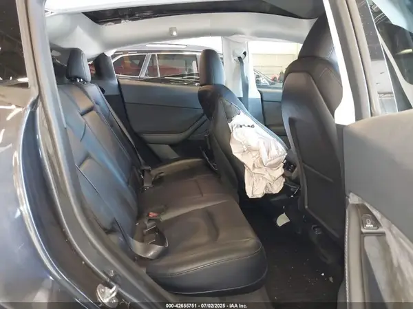 7SAYGDEE4RF013846 2024 TESLA MODEL Y - Image 8