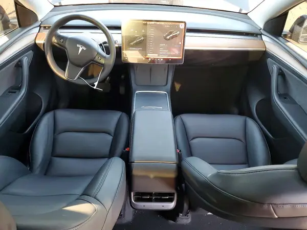 7SAYGDEE4RF014401 2024 TESLA MODEL Y - Image 8
