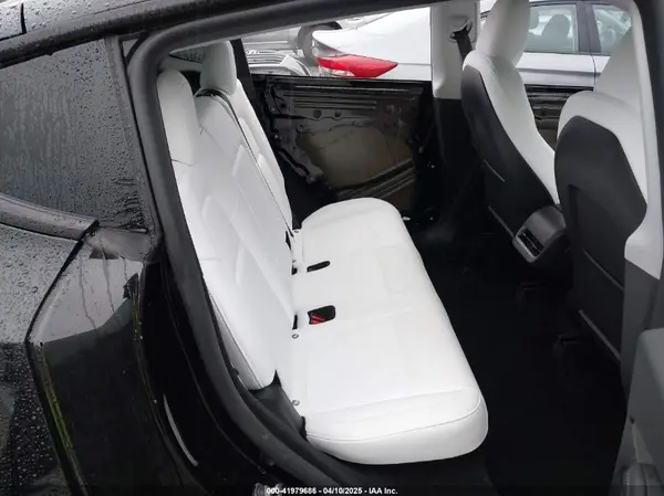 7SAYGDEE4RF014480 2024 TESLA MODEL Y - Image 8