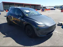 7SAYGDEE4RF026385 2024 TESLA MODEL Y