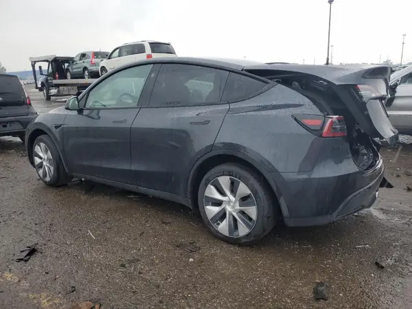 7SAYGDEE4RF029643 2024 TESLA MODEL Y - Image 2