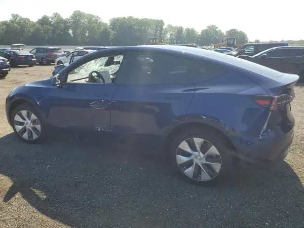 7SAYGDEE4RF032154 2024 TESLA MODEL Y - Image 2