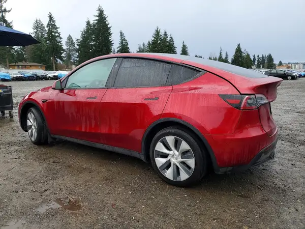 7SAYGDEE4RF039511 2024 TESLA MODEL Y - Image 2