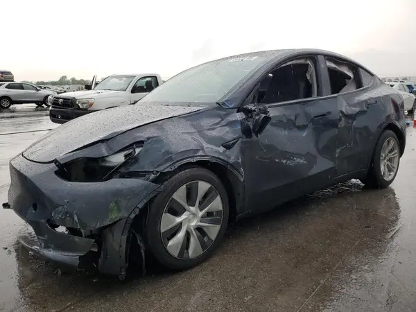 7SAYGDEE4RF060469 2024 TESLA MODEL Y - Image 1