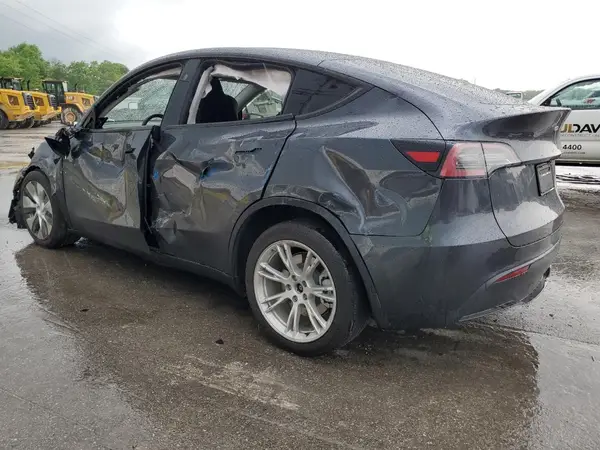 7SAYGDEE4RF060469 2024 TESLA MODEL Y - Image 2