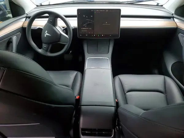 7SAYGDEE4RF063579 2024 TESLA MODEL Y - Image 8