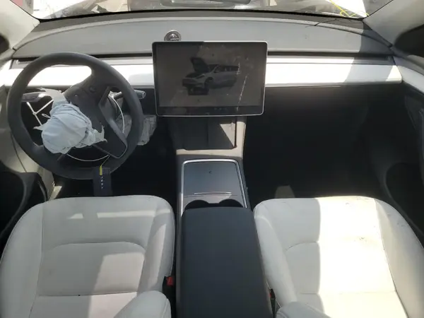7SAYGDEE4RF064716 2024 TESLA MODEL Y - Image 8