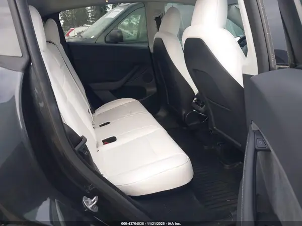 7SAYGDEE4RF065655 2024 TESLA MODEL Y - Image 8
