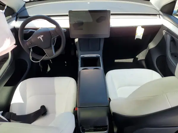 7SAYGDEE4RF074680 2024 TESLA MODEL Y - Image 8