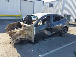 7SAYGDEE4RF080950 2024 TESLA MODEL Y