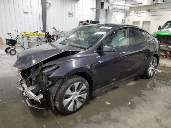 7SAYGDEE4RF081502 2024 TESLA MODEL Y - Image 1