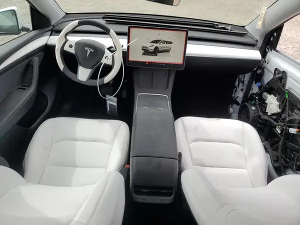 7SAYGDEE4RF082262 2024 TESLA MODEL Y - Image 8